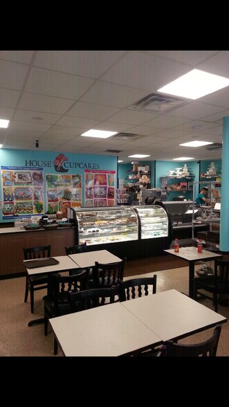 More Photos Of 32 Witherspoon St, Princeton Restaurant For Lease