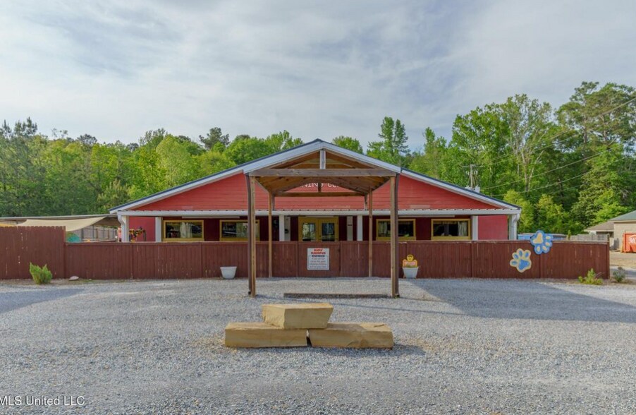Primary Photo Of 1042 Hwy 42, Sumrall Daycare Center For Sale