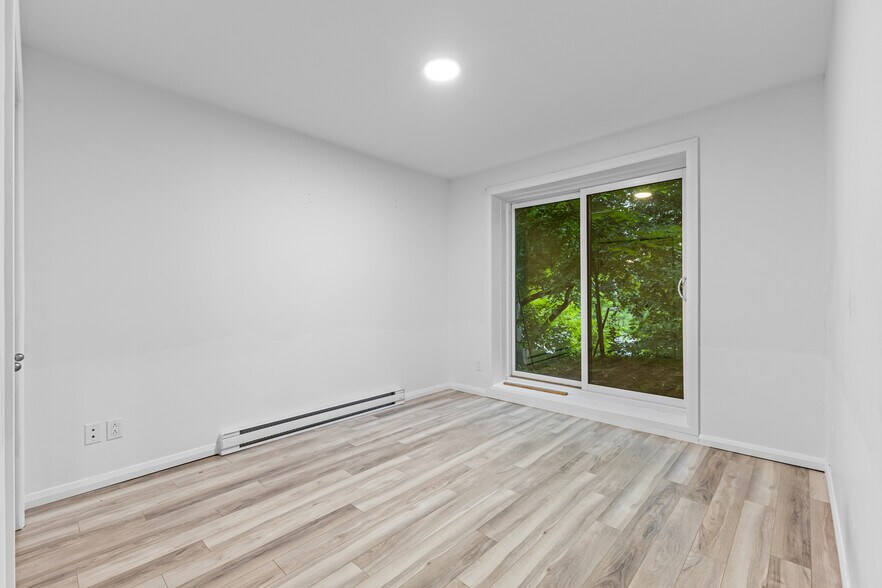 More Photos Of 586 Rue Labelle, Saint-jerome Apartments For Sale