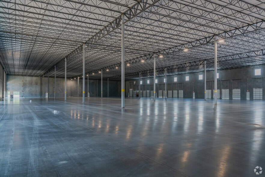 More Photos Of 8099 Five Chop Rd, Santee Warehouse For Lease