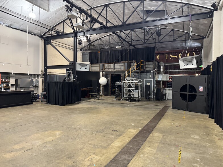 More Photos Of 1425 Folsom St, San Francisco Bar For Sale