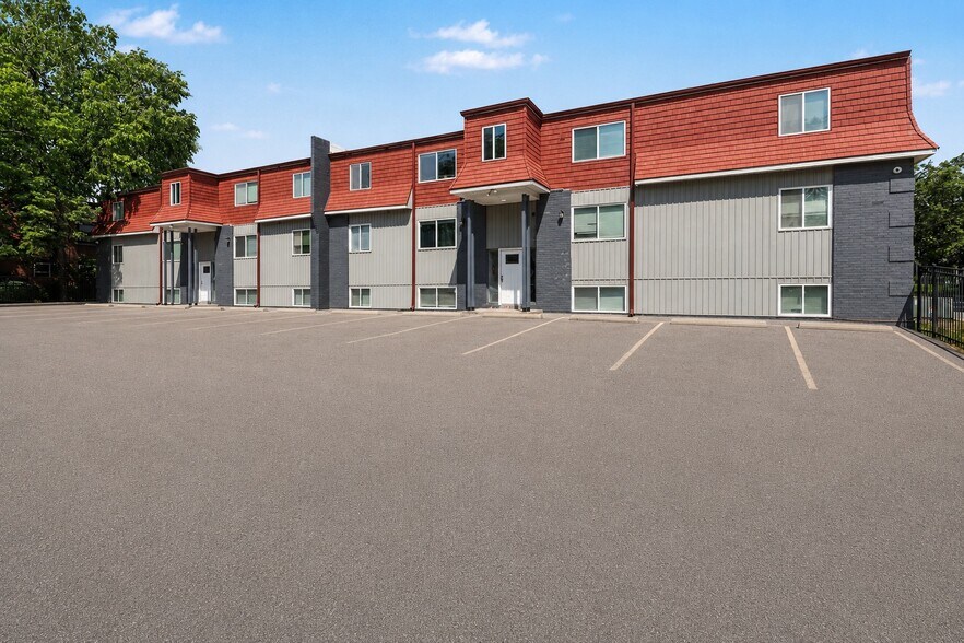 More Photos Of 3240-3244 Harrison St, Kansas City Apartments For Sale