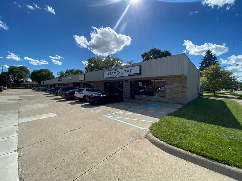 More Photos Of 6519-6591 Middlebelt Rd, Garden City Unknown For Lease