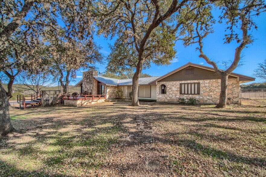 More Photos Of 20070 State Highway 16, Helotes Land For Sale