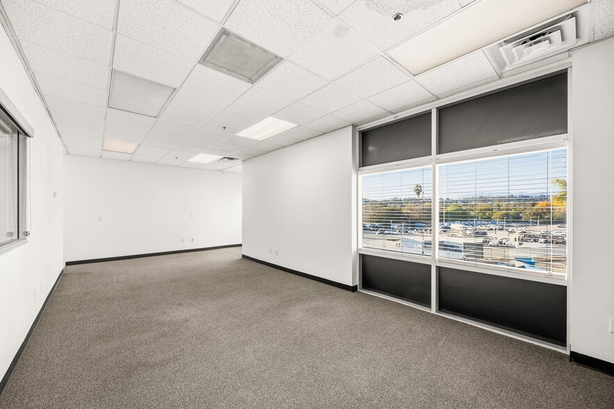 More Photos Of 1139 Westminster Ave, Alhambra Warehouse For Lease