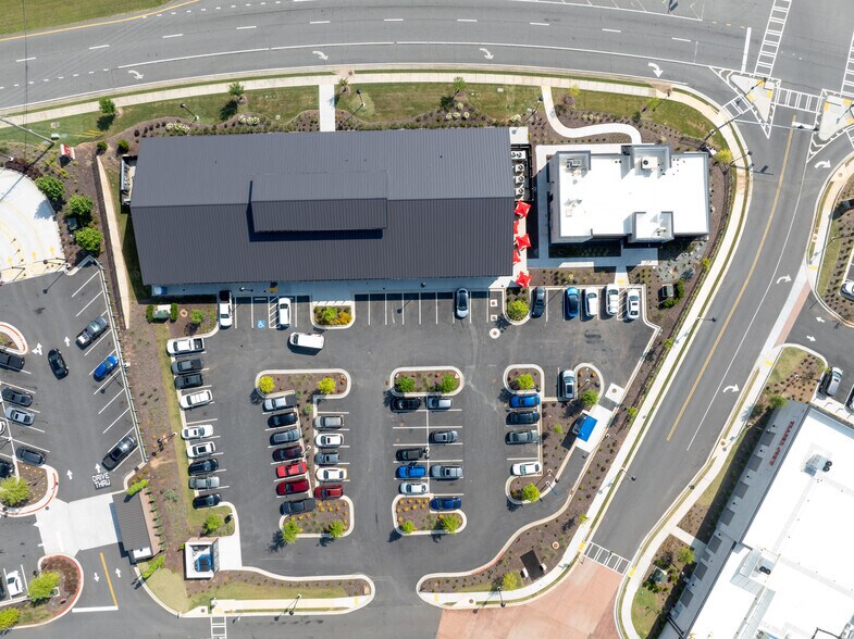 More Photos Of McFarland Pky, Alpharetta Unknown For Lease