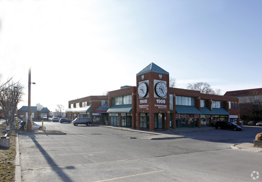 Primary Photo Of 1900-1906 Dundas St E, Mississauga General Retail For Lease