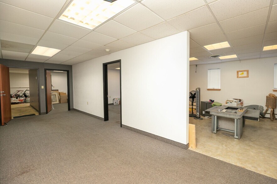 More Photos Of 307 E Center St, Rochester Office For Sale