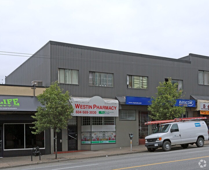 More Photos Of 11-33 W Broadway, Vancouver Storefront Retail Residential For Lease