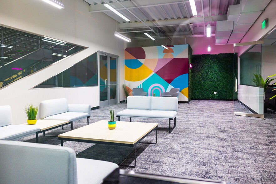 More Photos Of 901 Grier Dr, Las Vegas Distribution For Lease