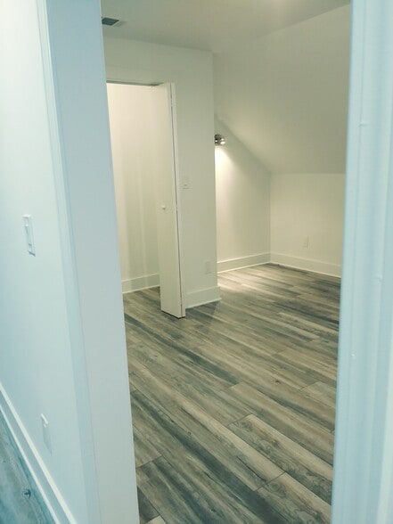 More Photos Of 1092 Sells Ave SW, Atlanta Specialty For Sale