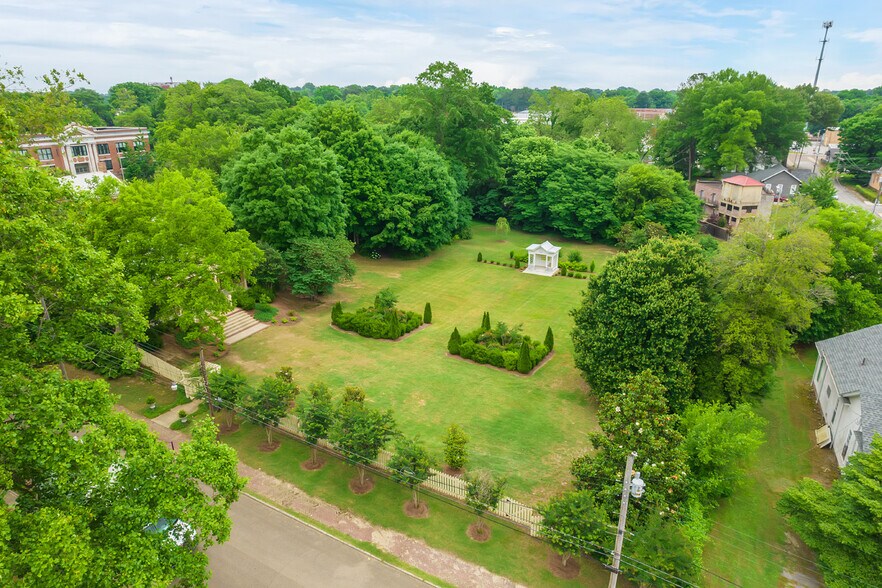 More Photos Of 204 E Deaderick St, Jackson Land For Sale