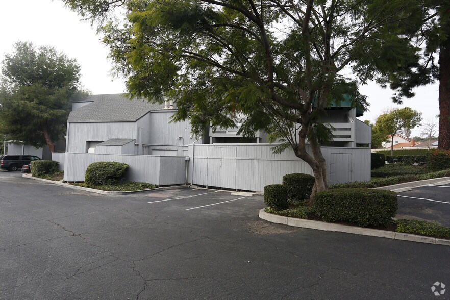 More Photos Of 760 Las Posas Rd, Camarillo Loft Creative Space For Lease