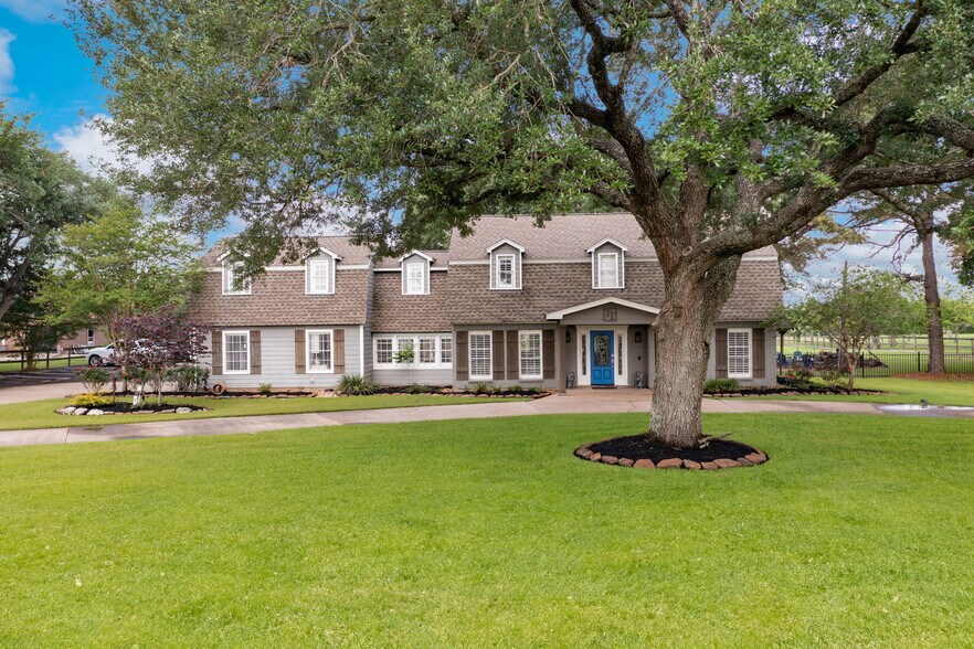 More Photos Of 10419 W Hidden Lake Ln, Richmond Lodge Meeting Hall For Sale