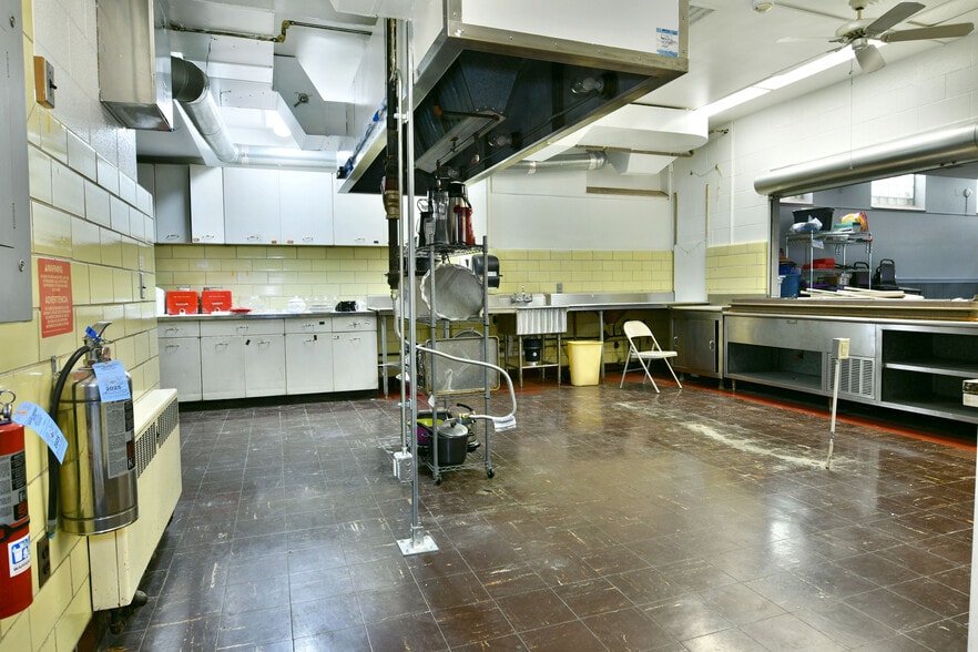 More Photos Of 175 B Laird Ave, Warren Schools For Sale