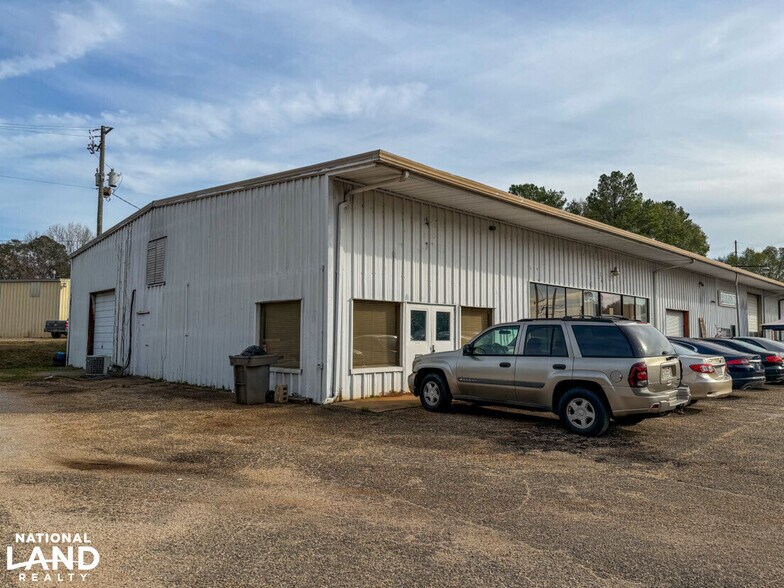 More Photos Of SR-5 S, Marion General Retail For Sale