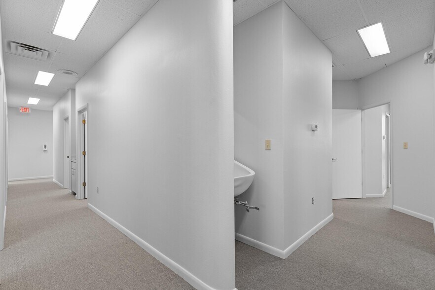 More Photos Of 2339 Sunset Point Rd, Clearwater Medical For Lease