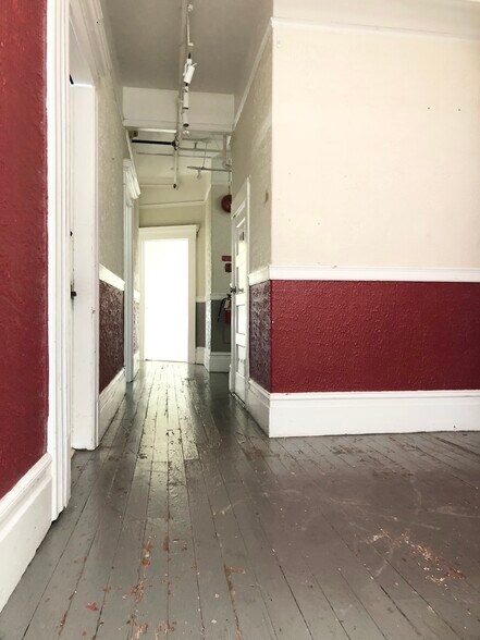 More Photos Of 1659-1665 Haight St, San Francisco Hotel For Lease