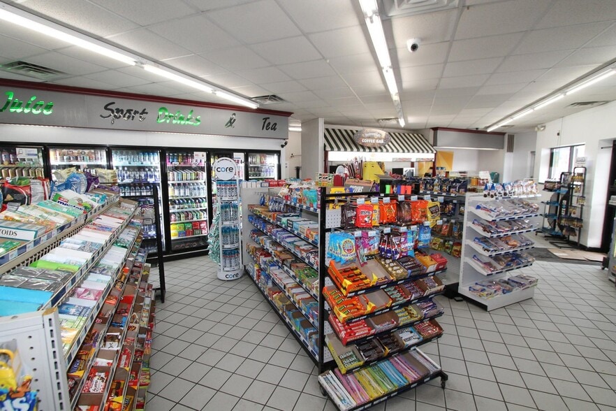 More Photos Of 600 Milwaukee Rd, Clinton Service Station For Sale