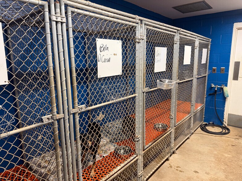 More Photos Of 162 Enzor Rd, Troy Office For Sale