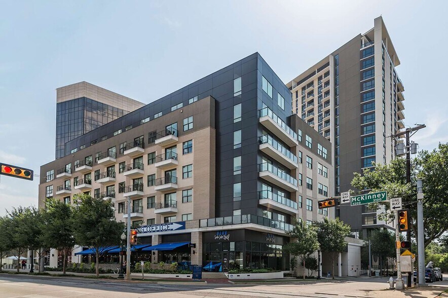 More Photos Of 3200 McKinney Ave, Dallas Multifamily For Sale