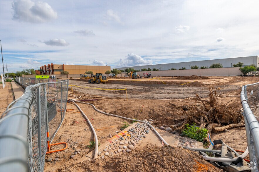 More Photos Of 2605 E Cessna Dr, Chandler Warehouse For Lease