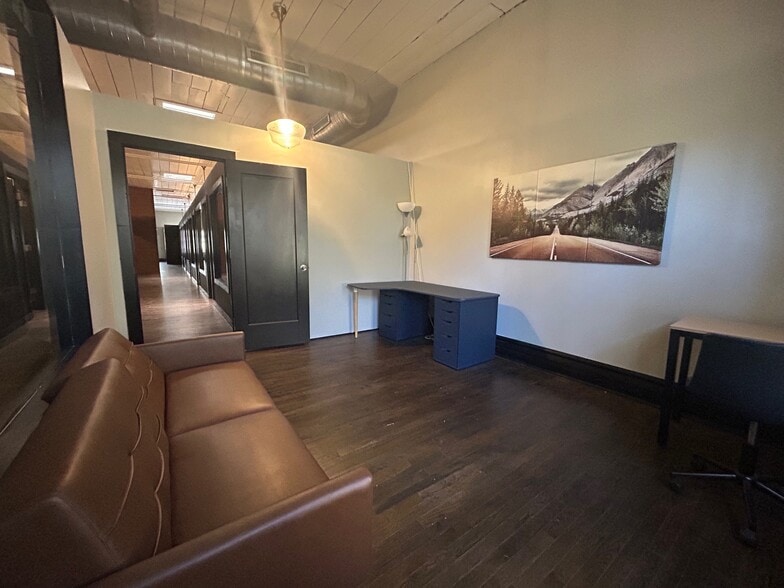 More Photos Of 907 Houston St, Fort Worth Loft Creative Space For Lease