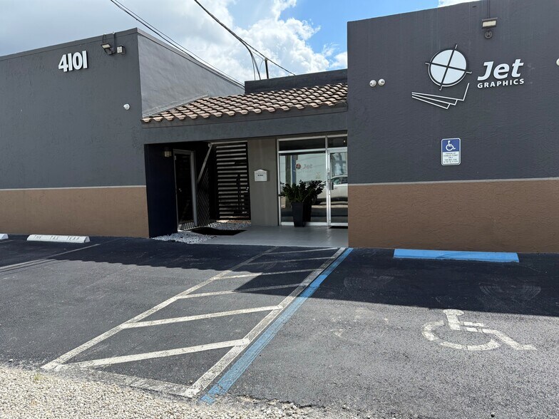 More Photos Of 4101 SW 73rd Ave, Miami Warehouse For Lease