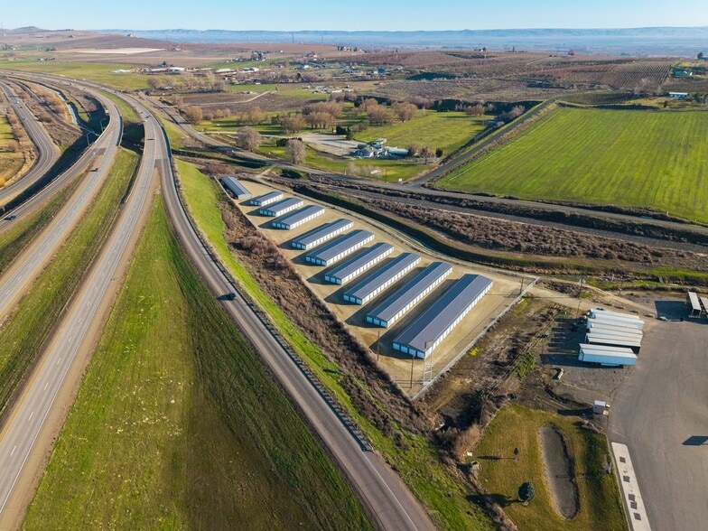 More Photos Of 1223 Bailey Ave, Granger Specialty For Sale