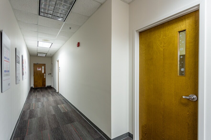 More Photos Of 1450 Technology Dr, Harrisonburg Office For Sale