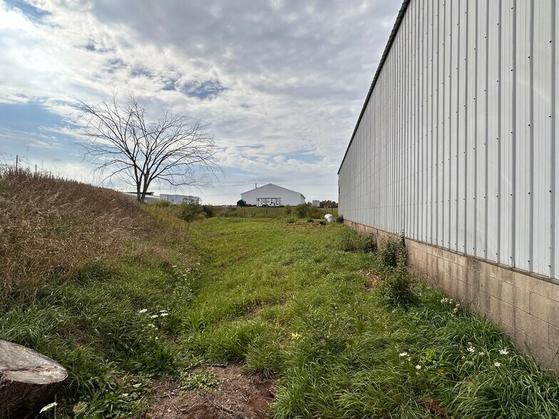 More Photos Of 3945 S Blue Star Dr, Traverse City Service For Sale