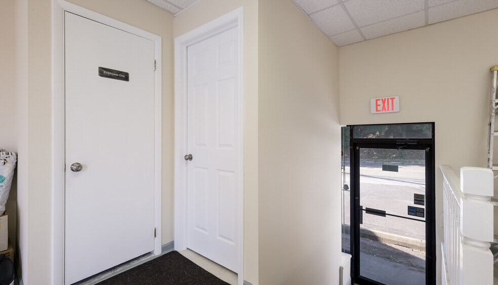 More Photos Of 835 Glenside Ave, Wyncote Unknown For Sale