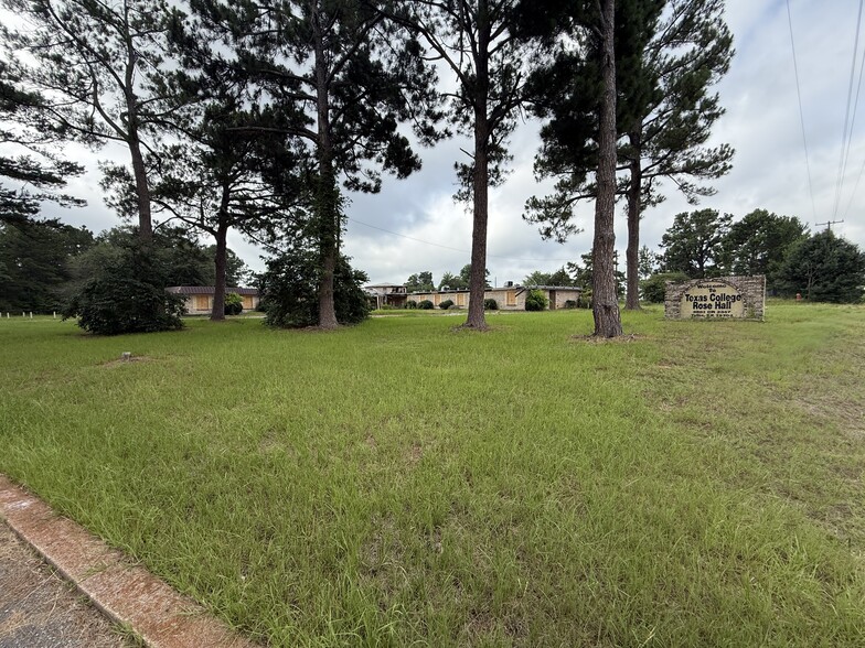 More Photos Of 2901 County 2347 rd, Tyler Dormitory For Sale