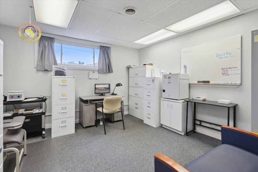 More Photos Of 1000 N Johnson St, Bay City Medical For Sale