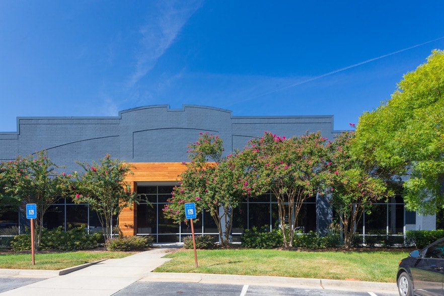 More Photos Of 6700 Sugarloaf Pky, Duluth Unknown For Lease