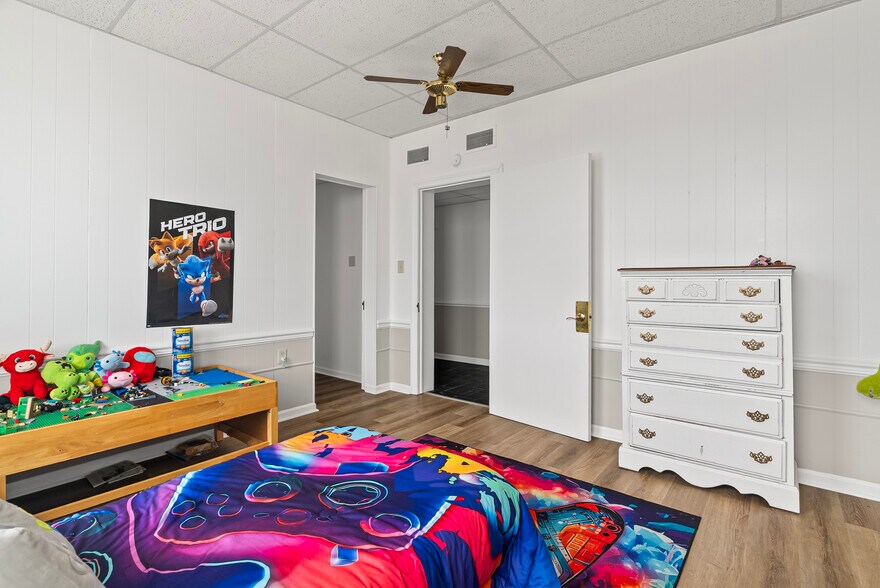 More Photos Of 525 7th St, Altavista Office For Sale