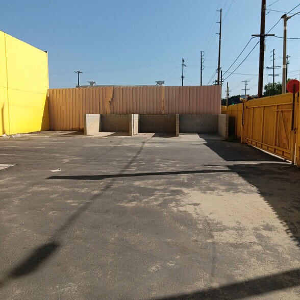 More Photos Of 253 W Jefferson Blvd, Los Angeles Restaurant For Lease