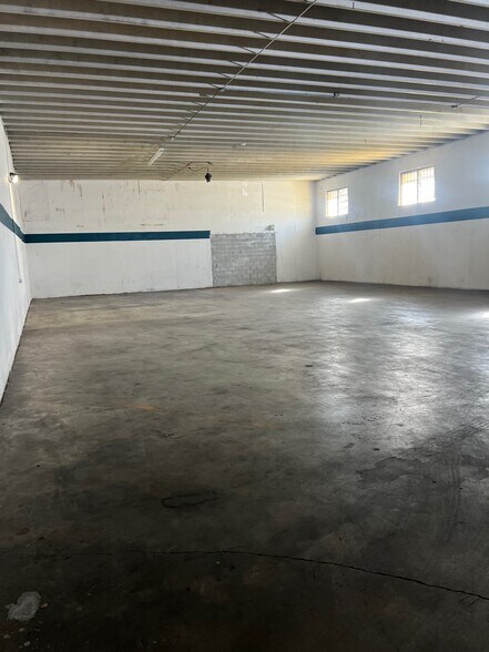 More Photos Of 7250 NW 41st St, Miami Warehouse For Lease