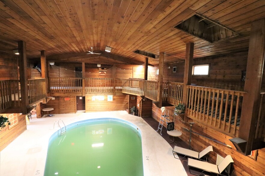 More Photos Of 9966 N State Road 27, Hayward Hotel For Sale