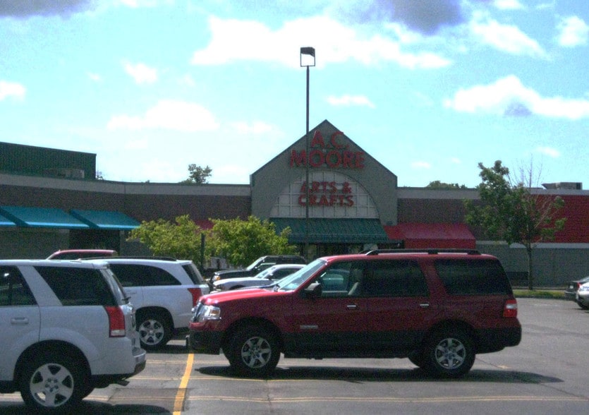 More Photos Of 4100-4160 State Route 31, Clay Unknown For Lease