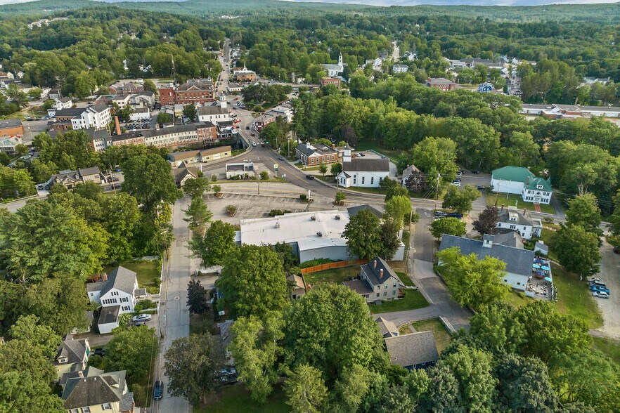 More Photos Of 15 Mont Vernon St, Milford Freestanding For Lease