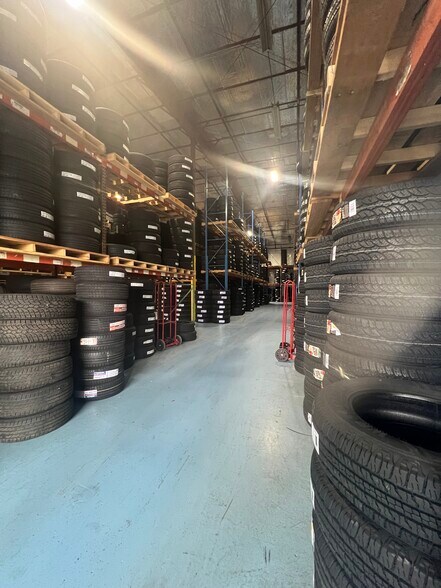More Photos Of 1215 State Fair Blvd, Solvay Warehouse For Sale