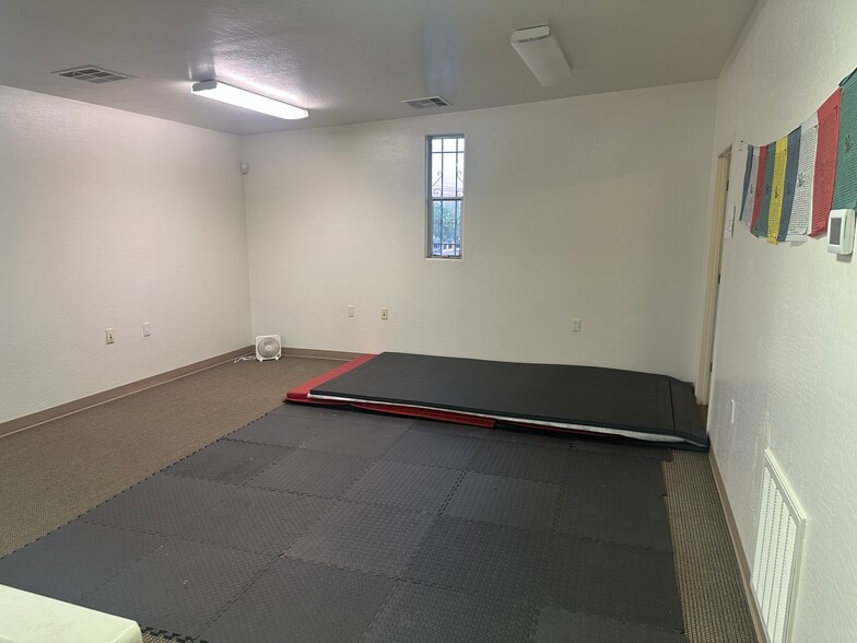 More Photos Of 531 N 32nd St, Phoenix Office Residential For Sale