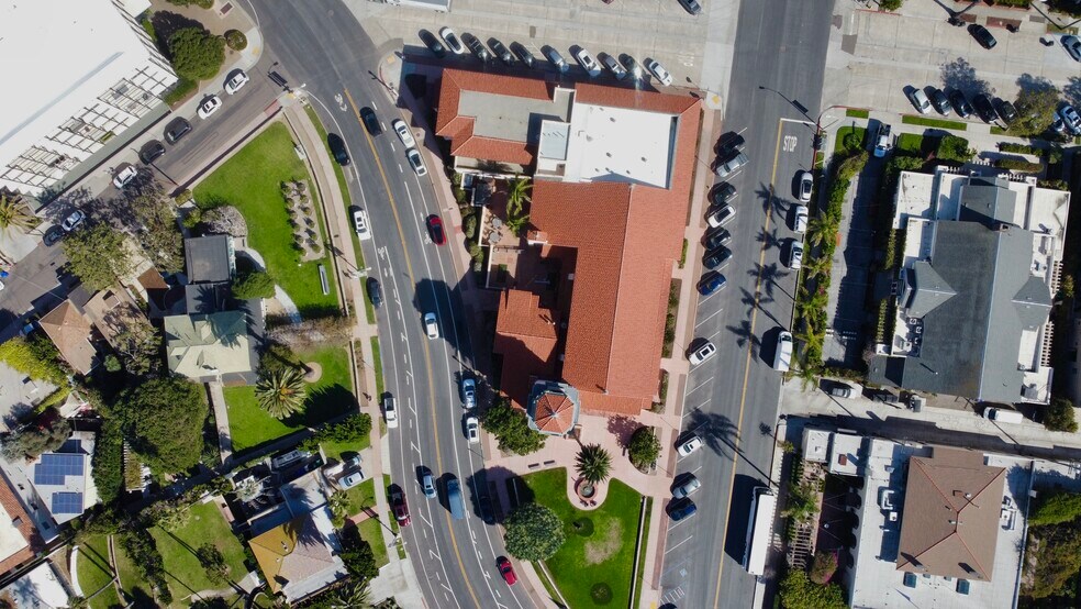 More Photos Of 743 Prospect St, La Jolla Office For Lease