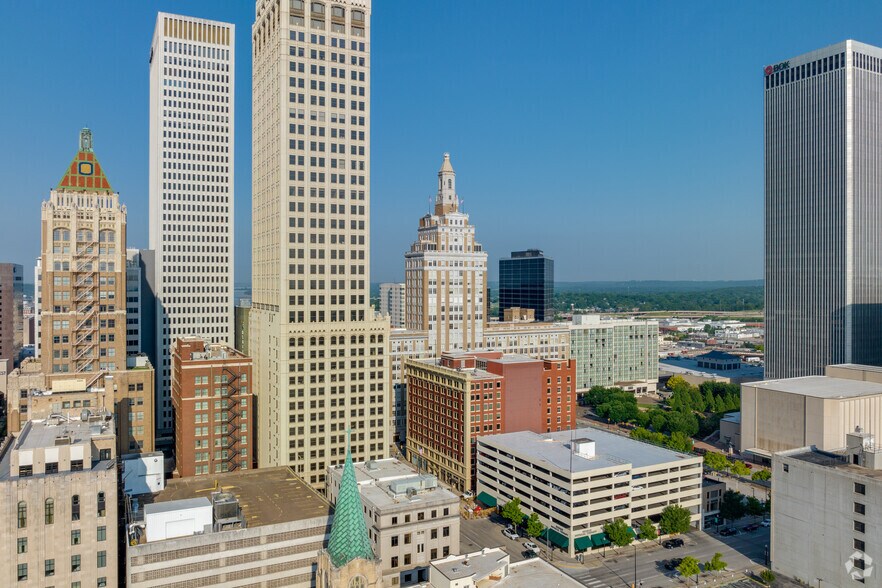 More Photos Of 320 S Boston Ave, Tulsa Office For Sale
