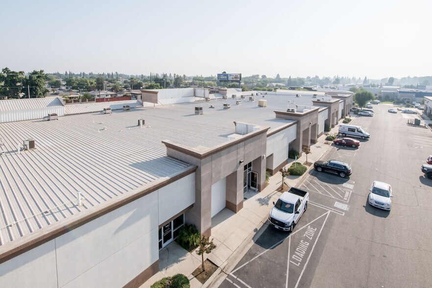 More Photos Of 4910 E Ashlan Ave, Fresno Office For Sale