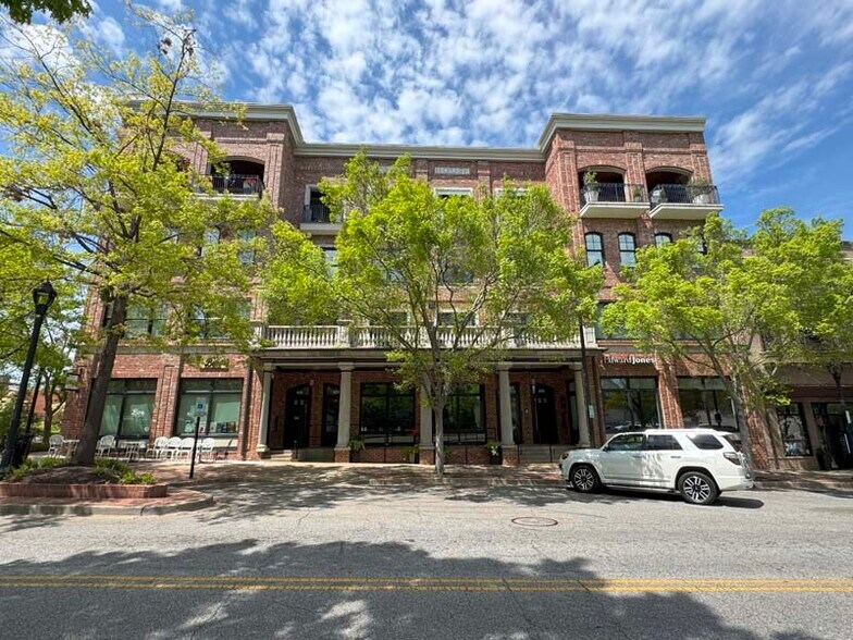 Primary Photo Of 820 S Main St, Greenville Multifamily For Sale