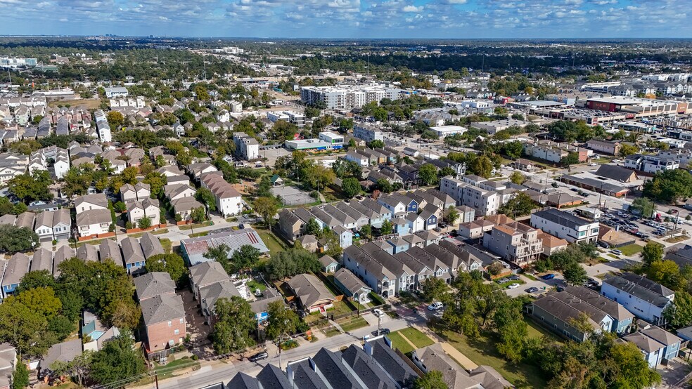 More Photos Of , Houston Office For Sale