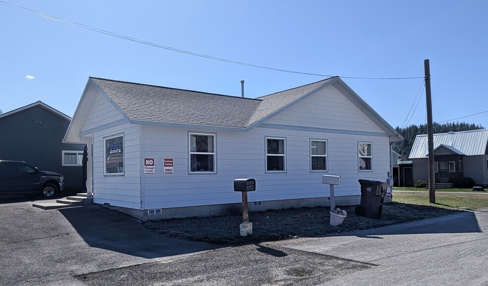 More Photos Of 108 N Division St, Pinehurst Medical For Sale