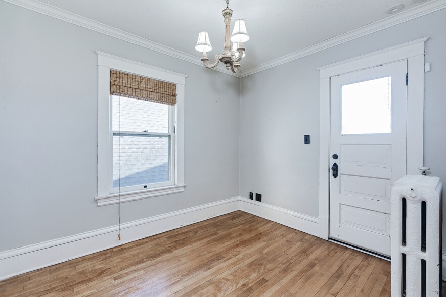 More Photos Of 889 Grand Ave, Saint Paul Office For Lease